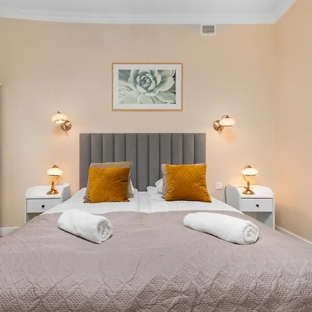 Filtrowa 75 By Homeprime Apartament